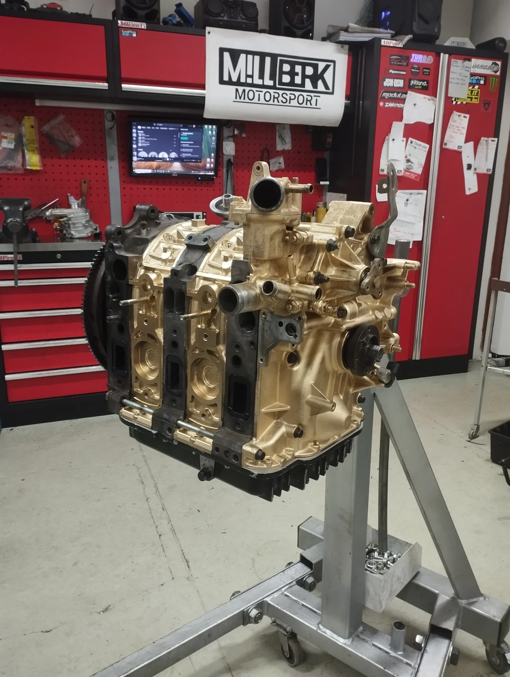 Wanklův motor 13B